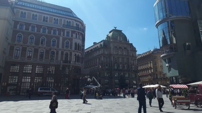 3 Hours in Vienna: From the Airport to the City and Back