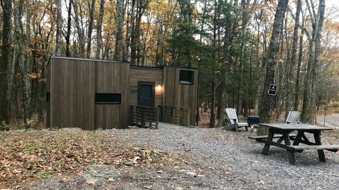 We finally stayed at a tiny home and enjoyed amazing foliage!