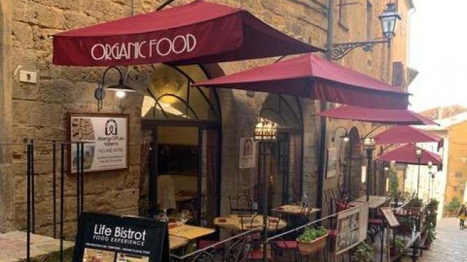 Vegan Food Experience at The Life Bistrot Restaurant in Volterra, Italy