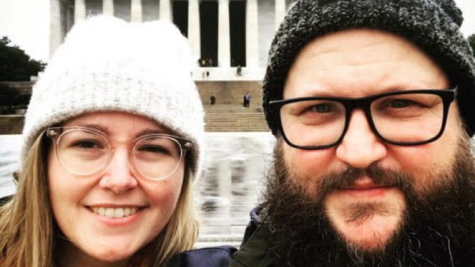 Vegtravelbuddies’ Interview with Stefanie and Kristof of Sans Saucis