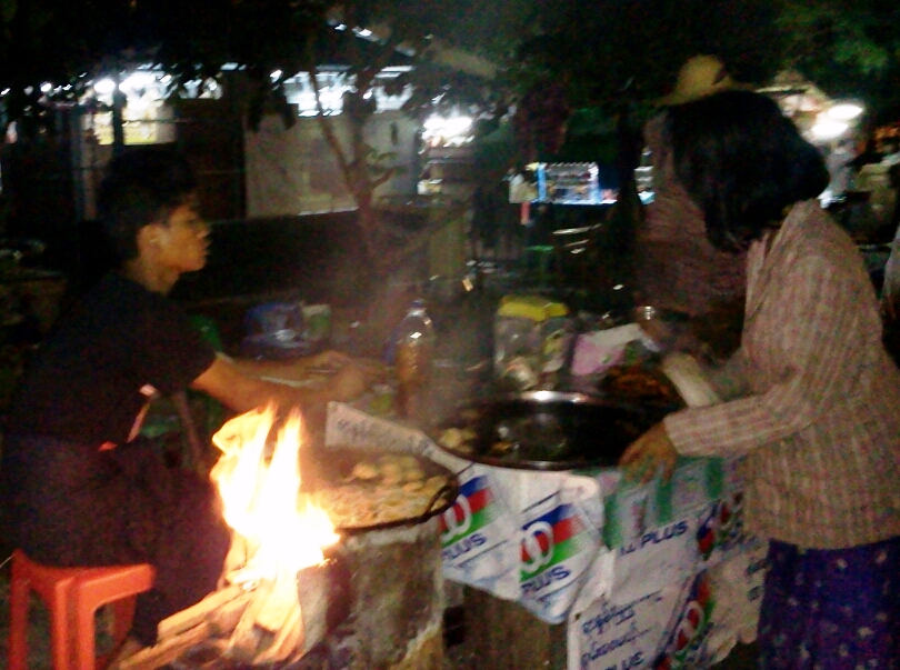 street vendor naypyidaw